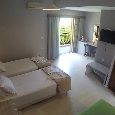 Sunwaves Beach Hotel