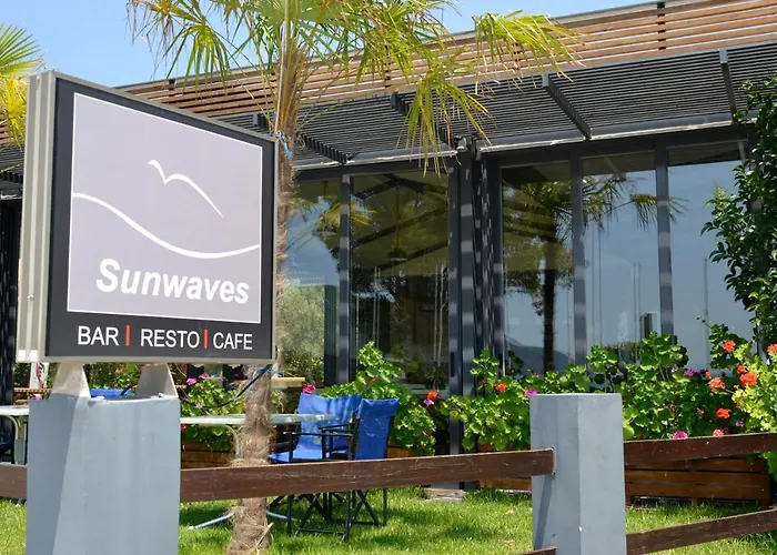 Sunwaves Beach 2* Vasiliki